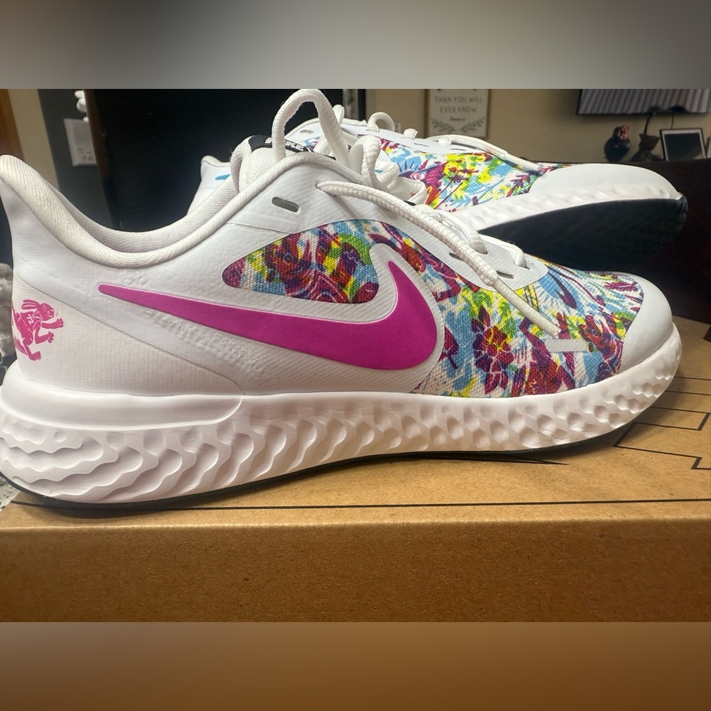 Nike White and Multicolor Sneakers with Pink Swoosh
